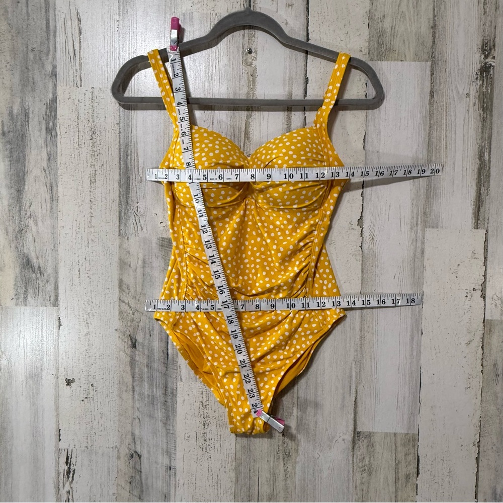 Yellow Polka Dot One-Piece Swimsuit with Sweetheart Neckline - Picture 3 of 9